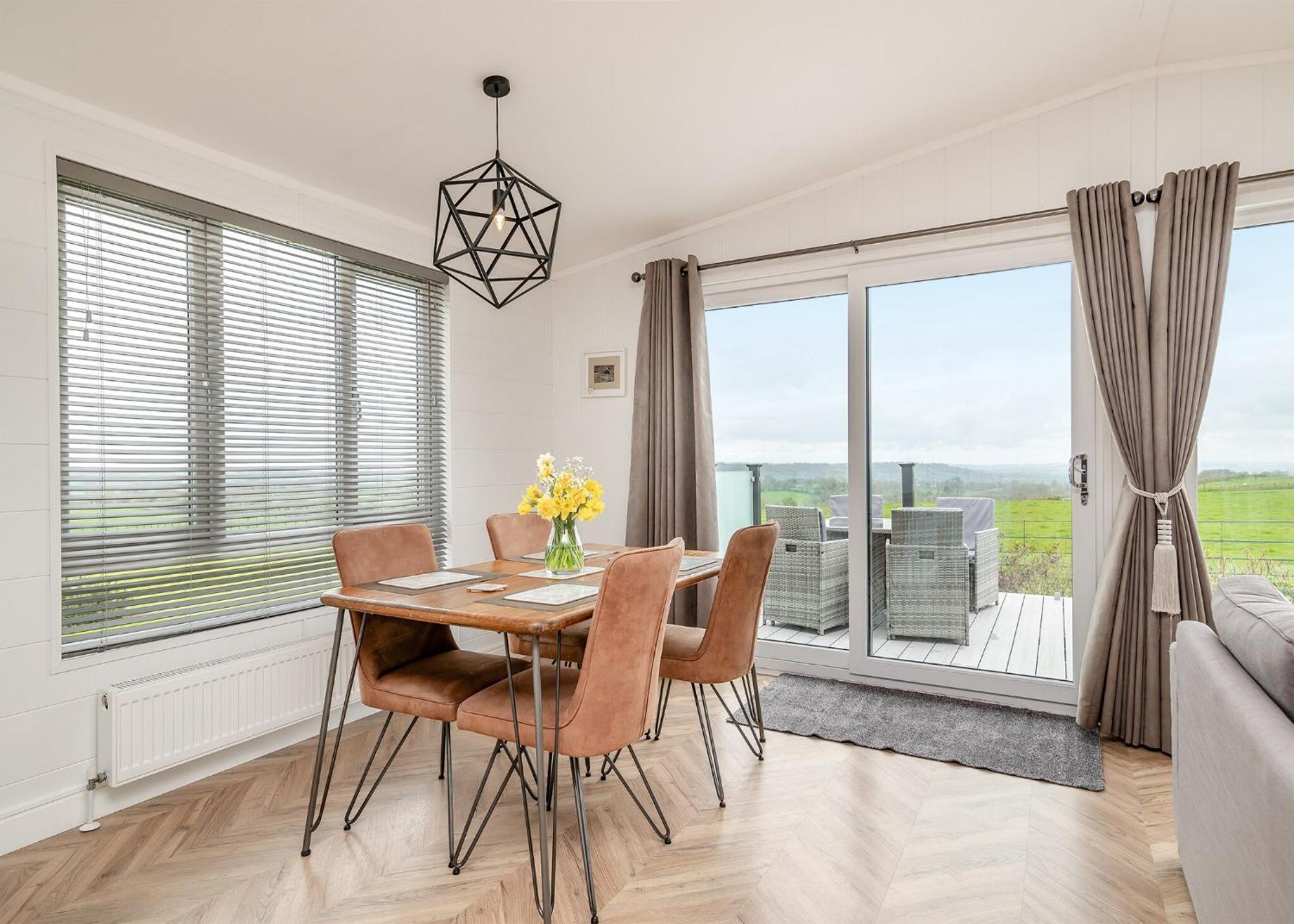 Midsomer Lodges Pilton Habitación foto