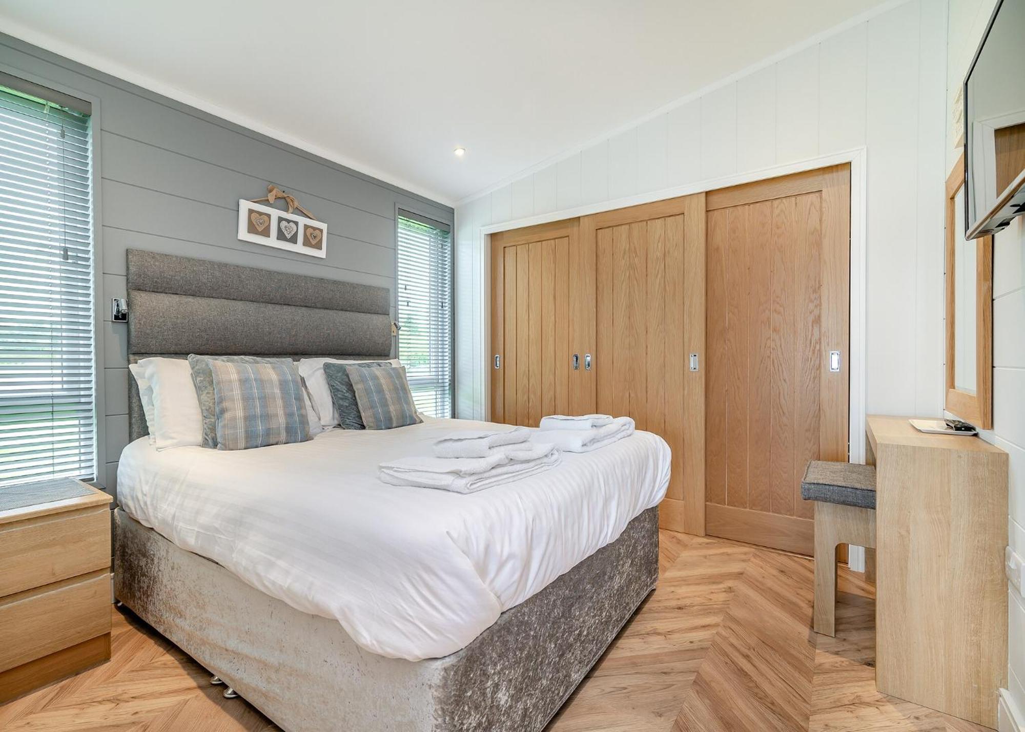 Midsomer Lodges Pilton Habitación foto