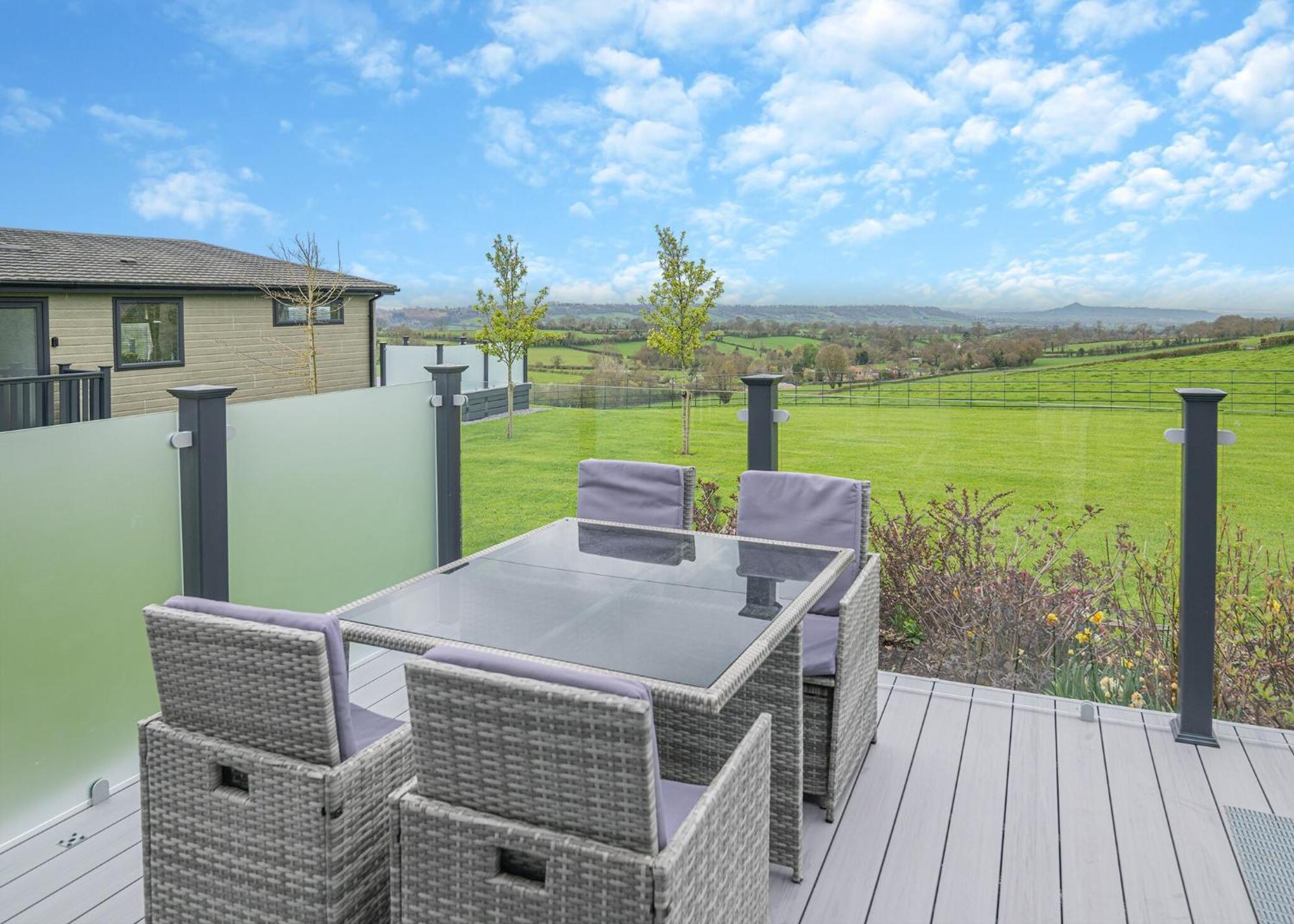 Midsomer Lodges Pilton Habitación foto
