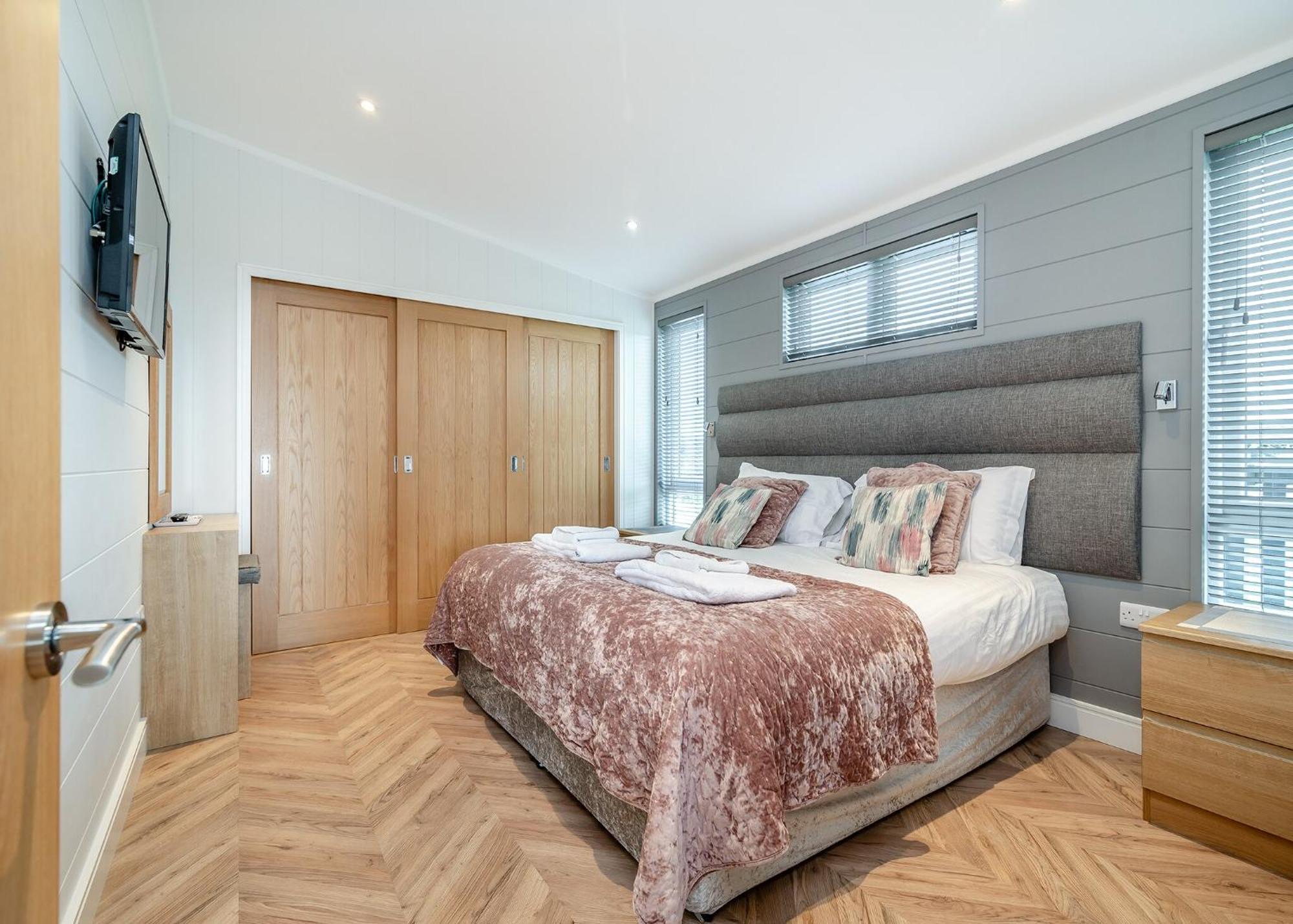 Midsomer Lodges Pilton Habitación foto